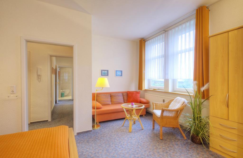 Appartement Haus Sonnenruh à Oberhof  Extérieur photo